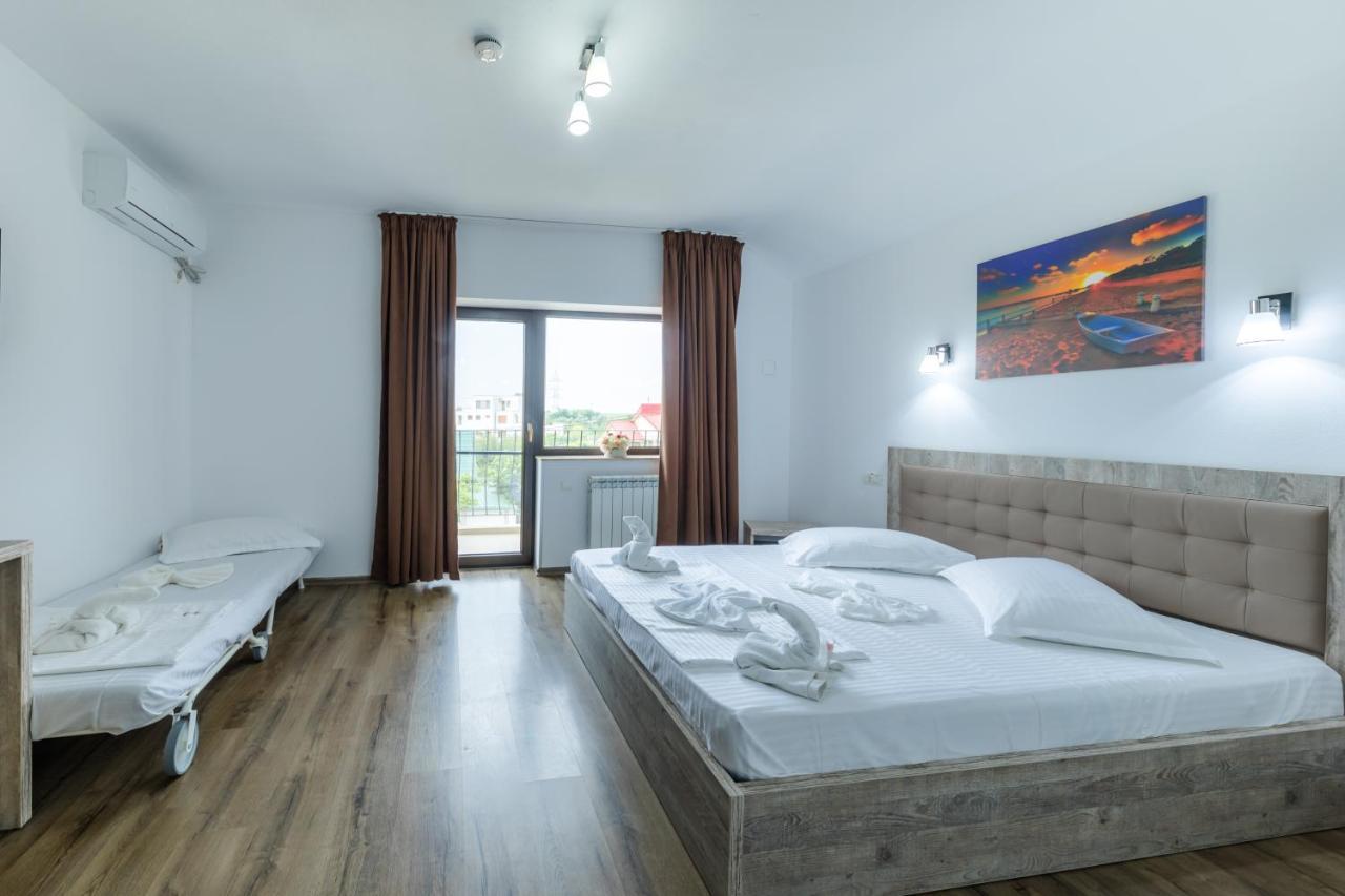 Vila Yna Navodari Ngoại thất bức ảnh