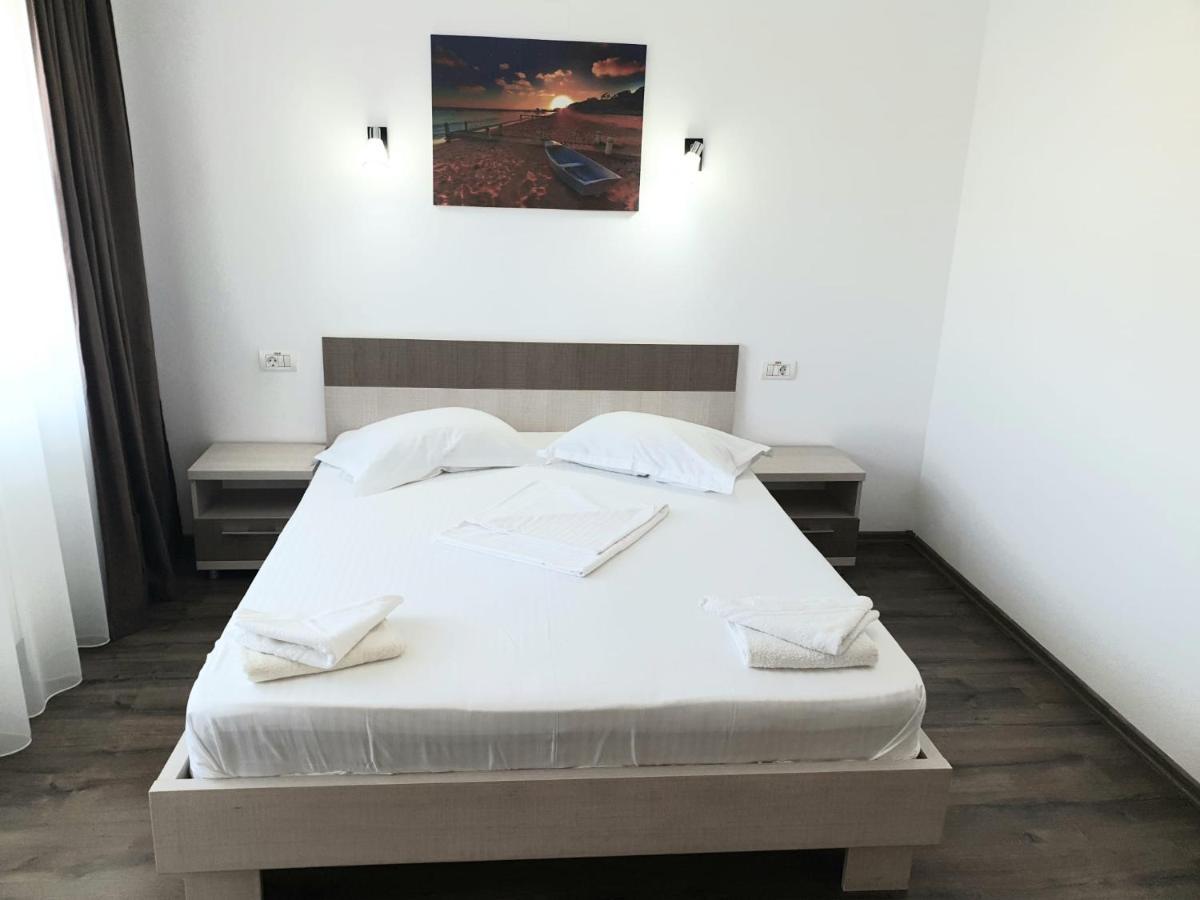 Vila Yna Navodari Ngoại thất bức ảnh