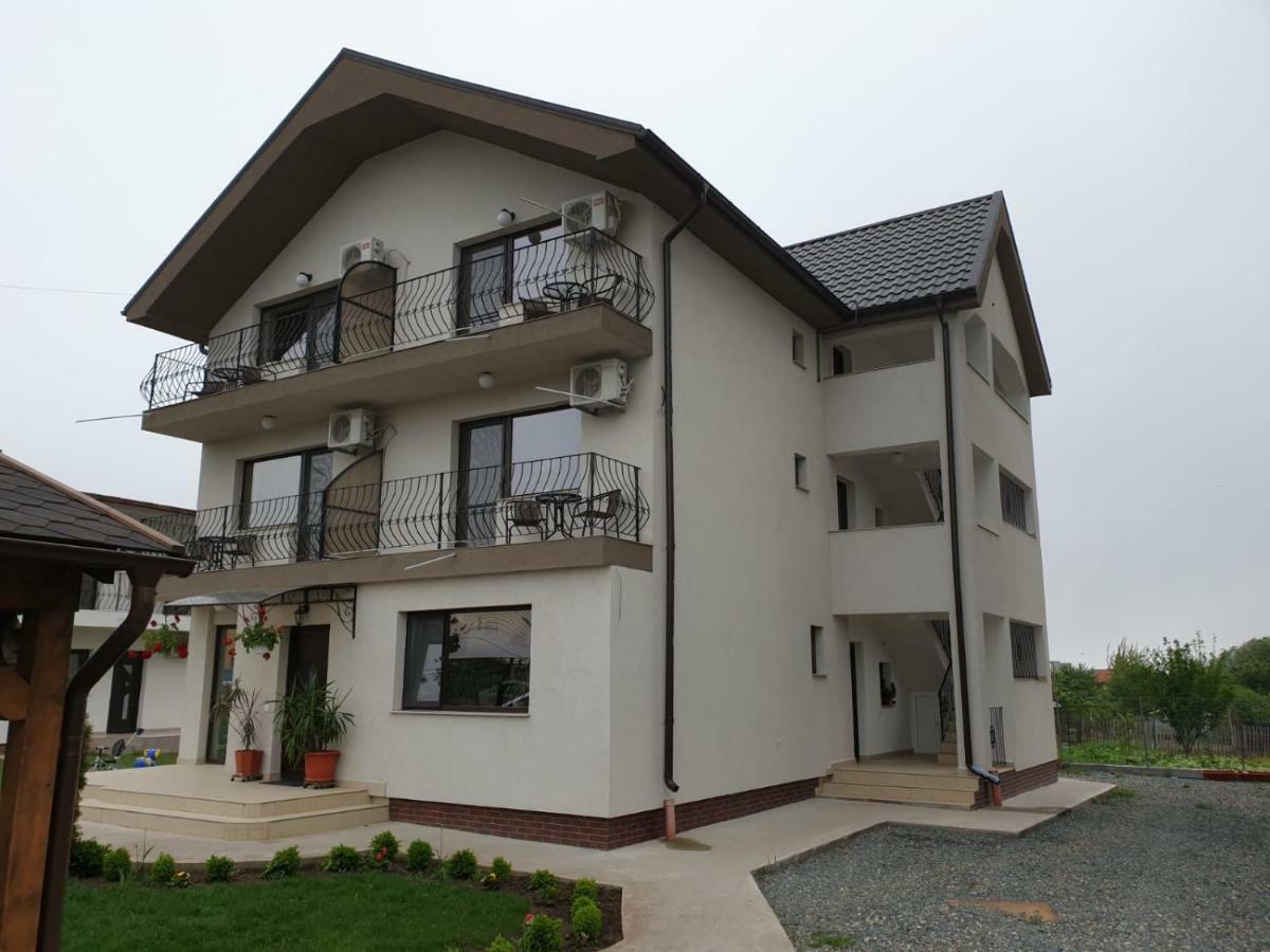 Vila Yna Navodari Ngoại thất bức ảnh